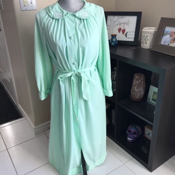 1960’s Vintage Mint Green Nightgown set / Peignoir - Picture 1 of 9
